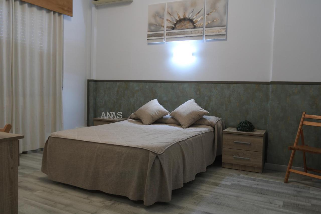 Hostal Anas Merida Exterior photo