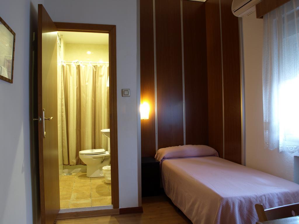 Hostal Anas Merida Room photo