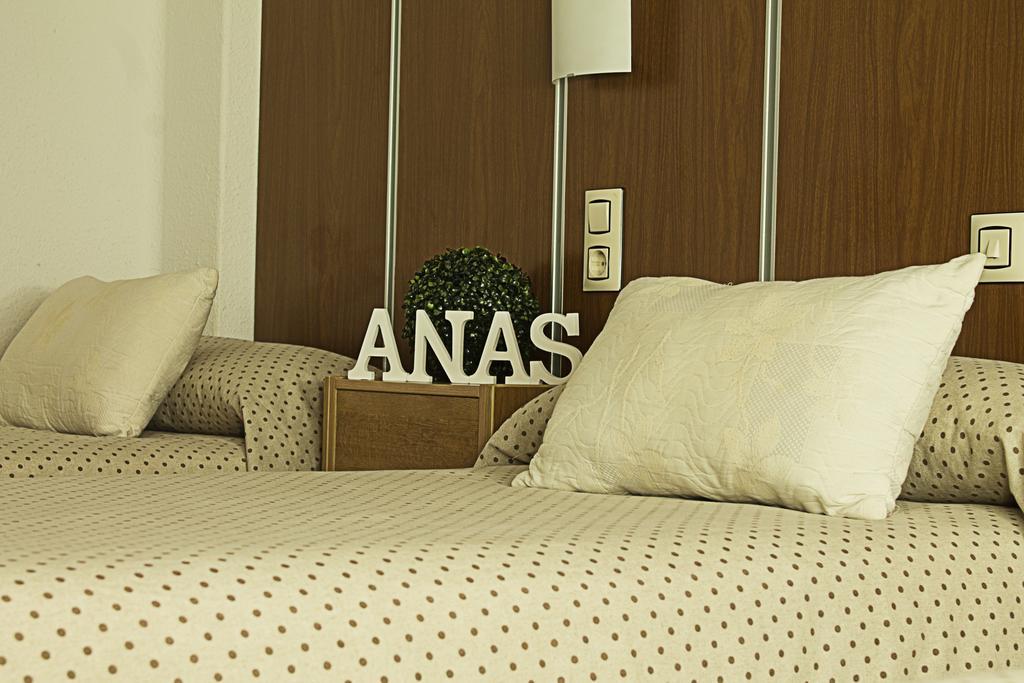 Hostal Anas Merida Exterior photo